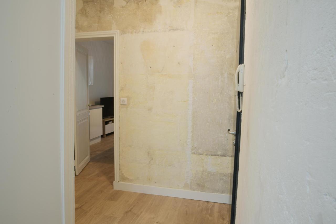 T3 De Charme Situe En Hyper Centre Avec Wifi, Linge, Draps, Savons Et Serviettes Fournis Cognac Bagian luar foto