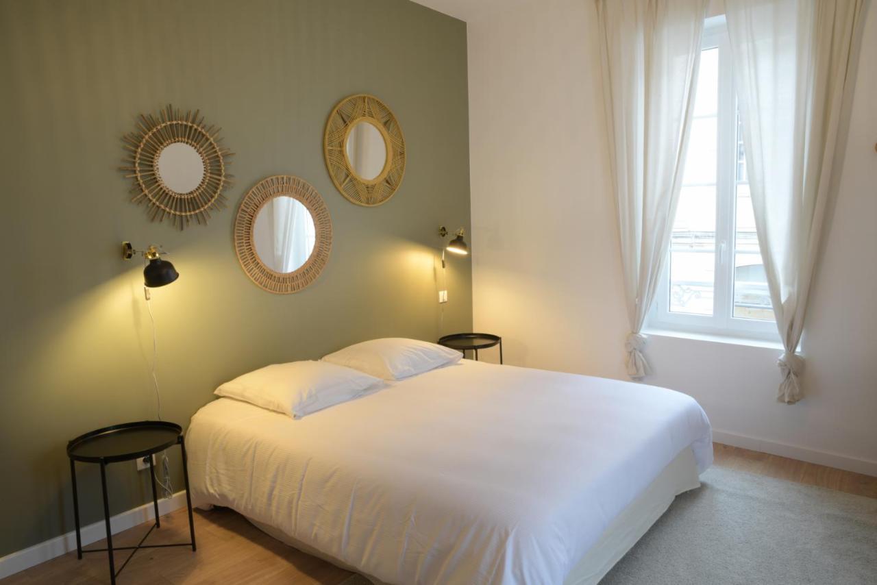 T3 De Charme Situe En Hyper Centre Avec Wifi, Linge, Draps, Savons Et Serviettes Fournis Cognac Bagian luar foto